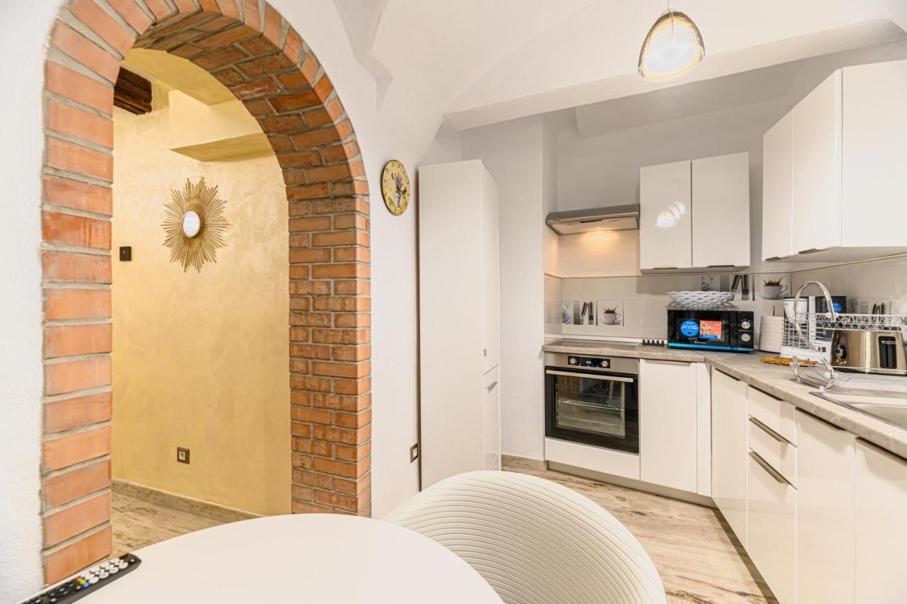 Appartement Dimora Np - Braşov Extérieur photo