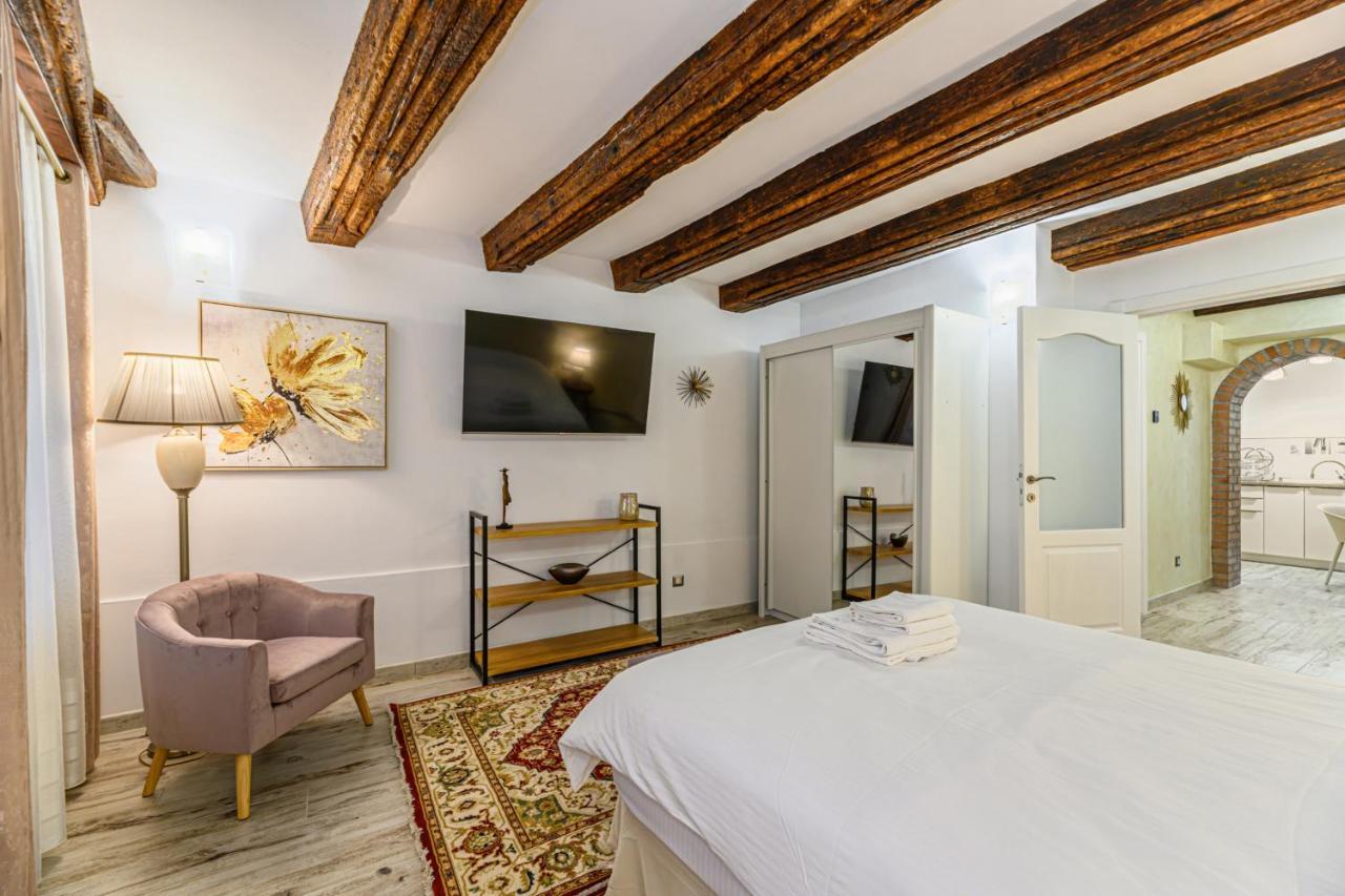Appartement Dimora Np - Braşov Extérieur photo
